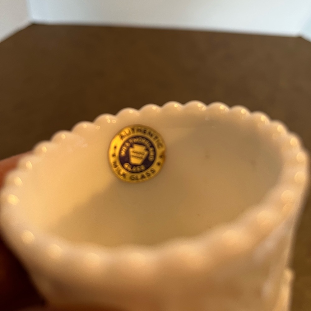 Vintage Westmoreland Milk Glass Swan Toothpick Holder - Picture 8 of 8